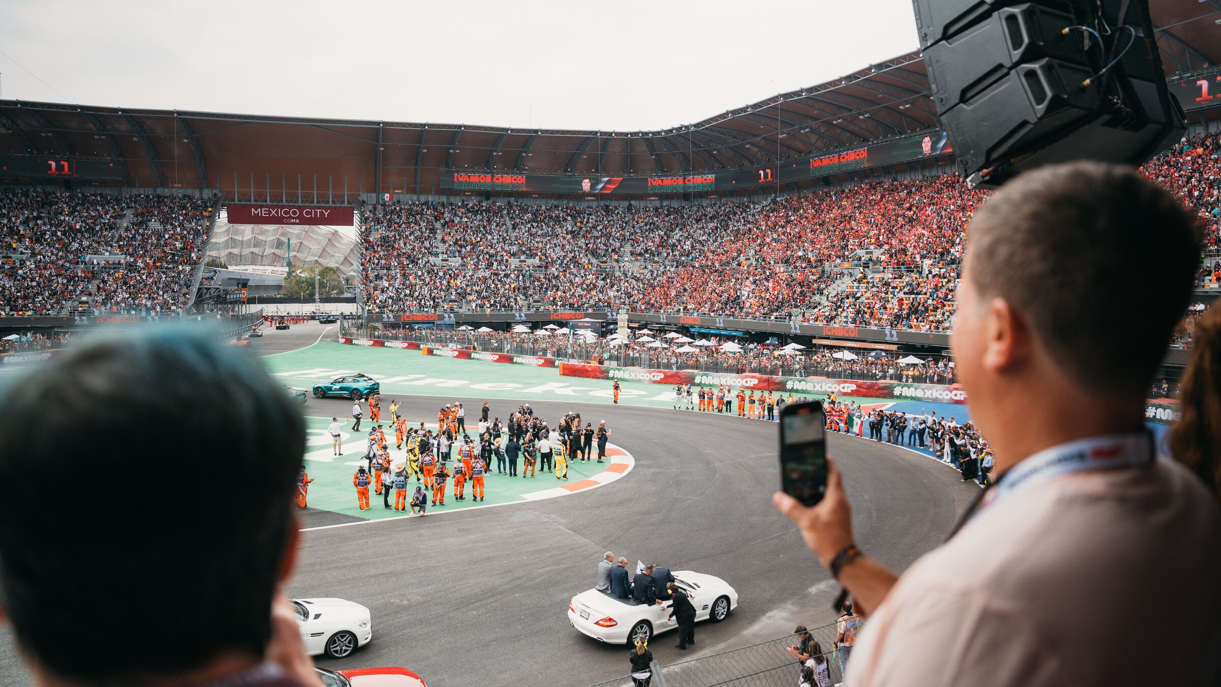 Estadio Level 2 Paddock Club™  Inclusion