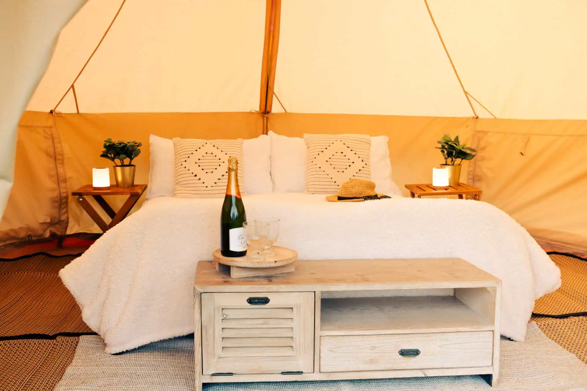 The Pop-Up Hotel | The Deluxe